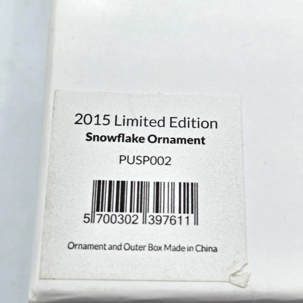 Pandora Snowflake‎ Christmas Ornament 2015 LTD Edition, Retired & Original Box.